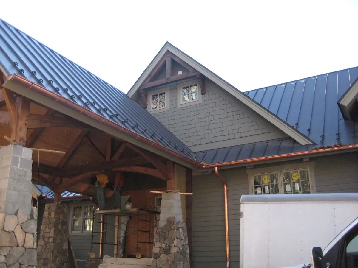 Craftsman Roofing team delivering quality roofing work in East Rancho Dominguez